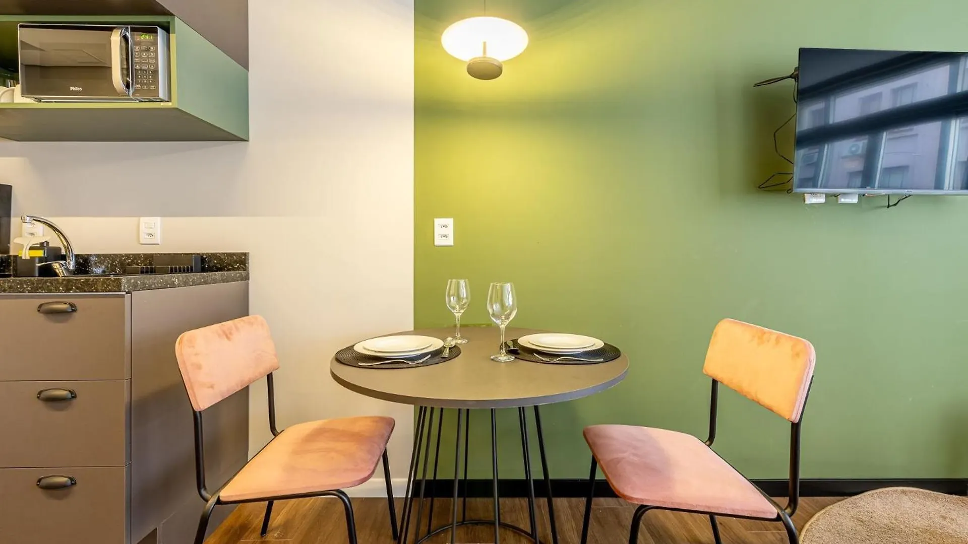 公寓 Xtay Cais Rooftop - Estudios Completos Com Wifi E Academia, No Centro Historico De 阿雷格里港