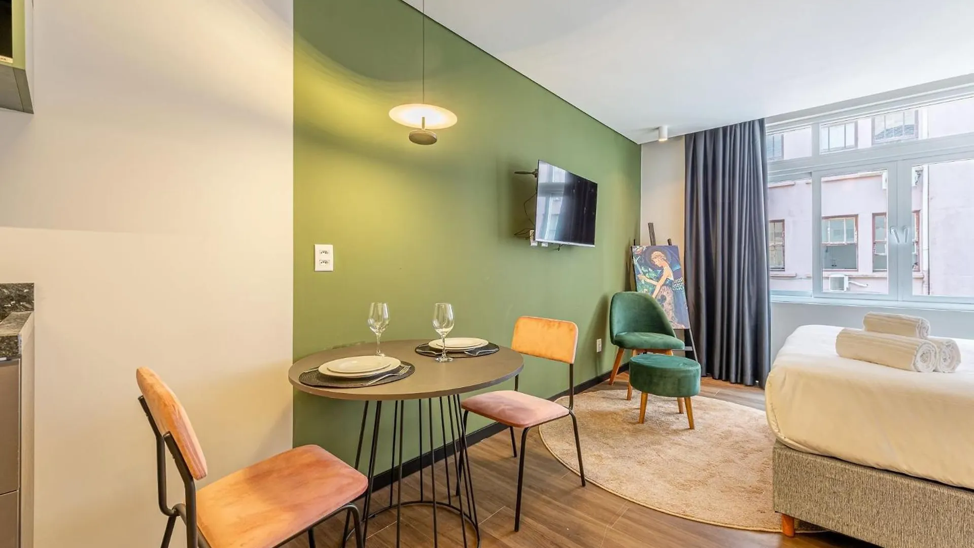 Xtay Cais Rooftop - Estudios Completos Com Wifi E Academia, No Centro Historico De 阿雷格里港