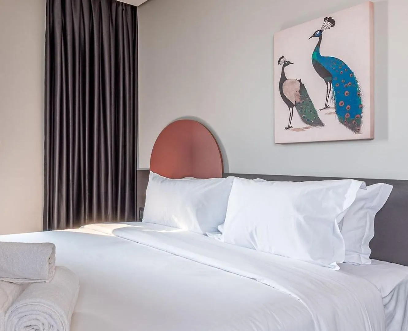 Xtay Cais Rooftop - Estudios Completos Com Wifi E Academia, No Centro Historico De 阿雷格里港 0*,  巴西