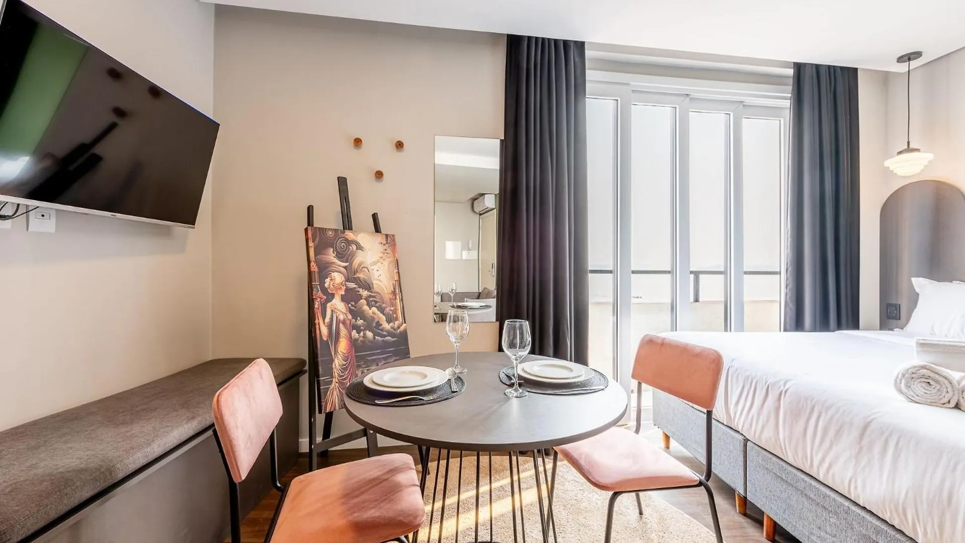 Xtay Cais Rooftop - Estudios Completos Com Wifi E Academia, No Centro Historico De Porto Alegre 0*,  Бразилия